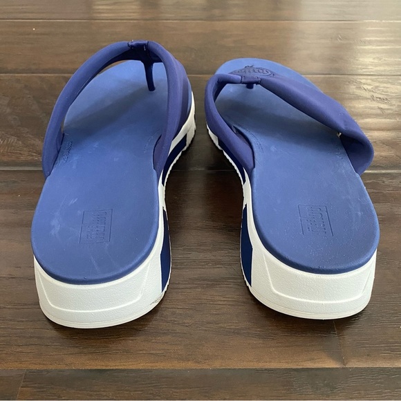 New without box Fitflop blue and white sandals men’s size 10